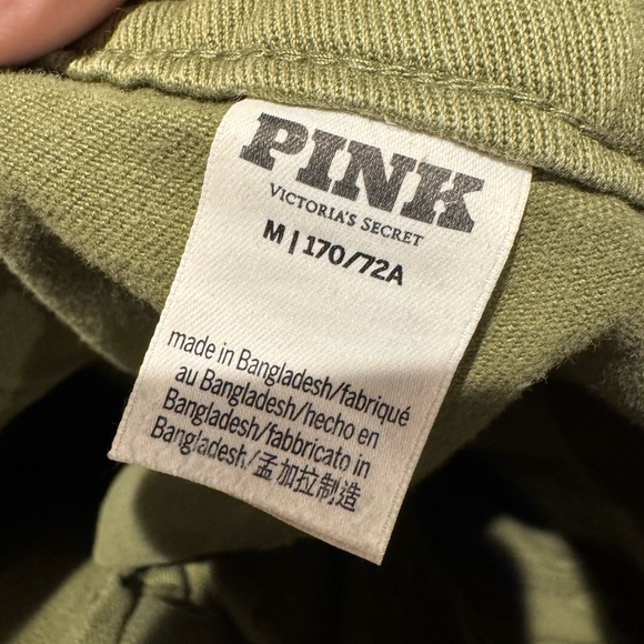 Women’s Green Cargo Pants - Picture 4 of 7